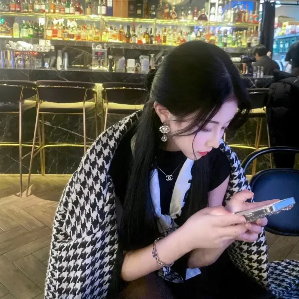 华盛顿高端包养女Kaia