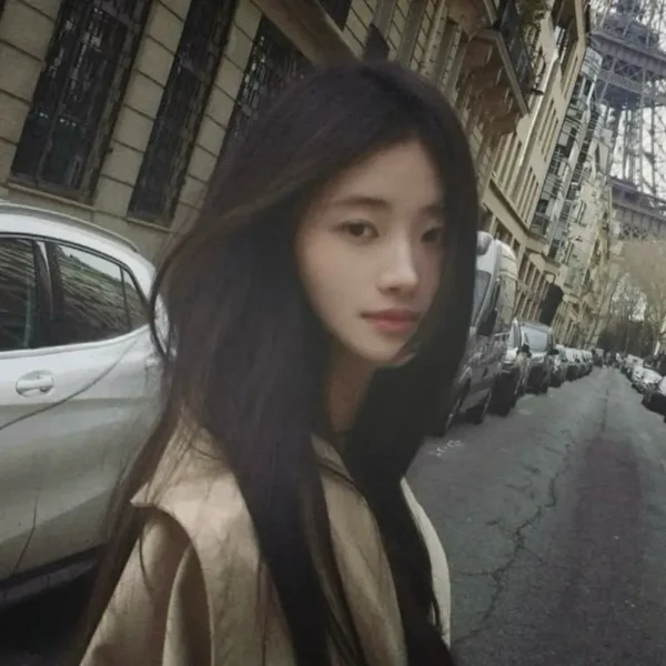 旧金山高端包养女Naiad