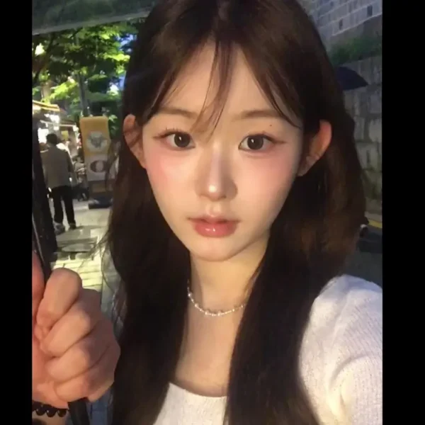 旧金山高端纯欲女Sol