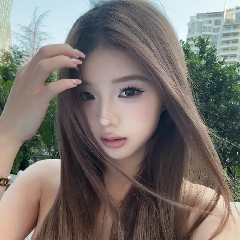 纽约高端外围女Emerald