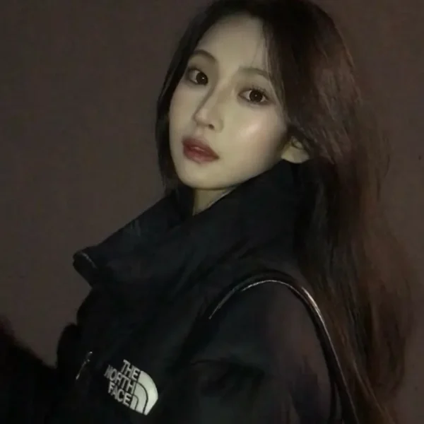 芝加哥高端伴游女Lara