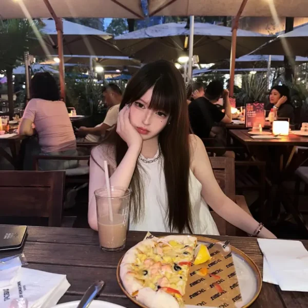 洛杉矶高端伴游女Lexi