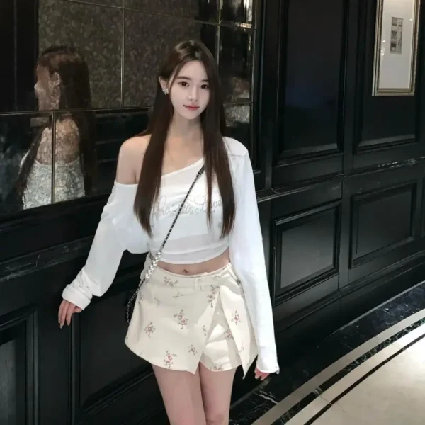 旧金山高端外围女瑶瑶