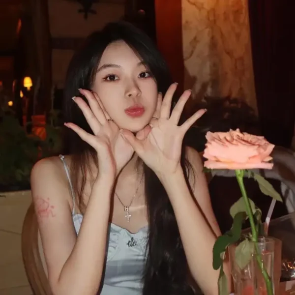 旧金山高端约炮女Flame