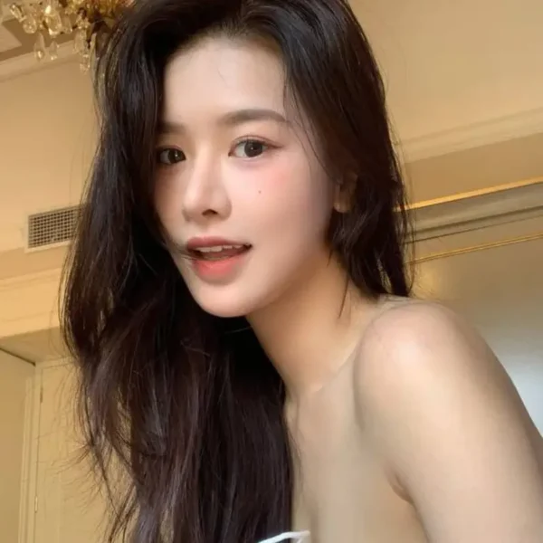 纽约高端陪玩女Snow