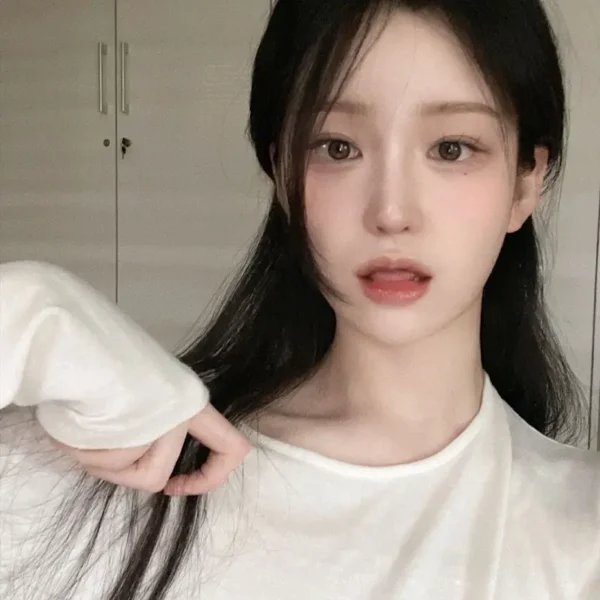 纽约高端约炮女Maeve
