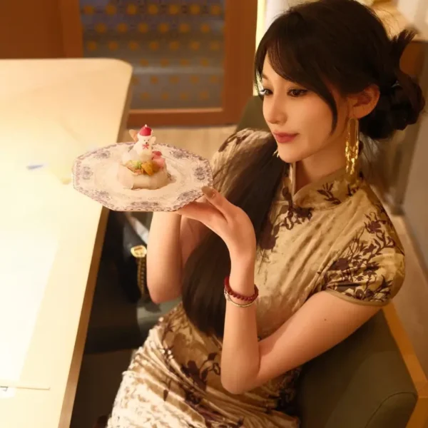 西雅图高端陪玩女Veronica