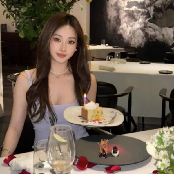 圣地亚哥高端极品女Ariana