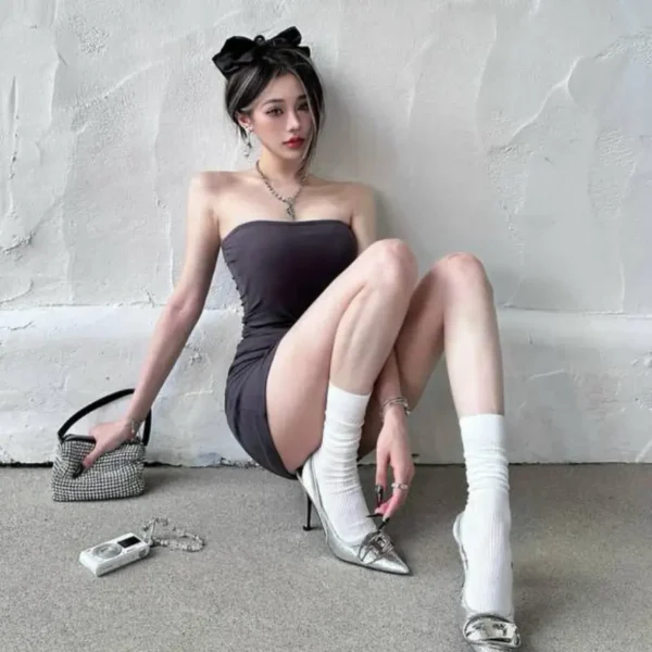 温哥华高端包养女Poet