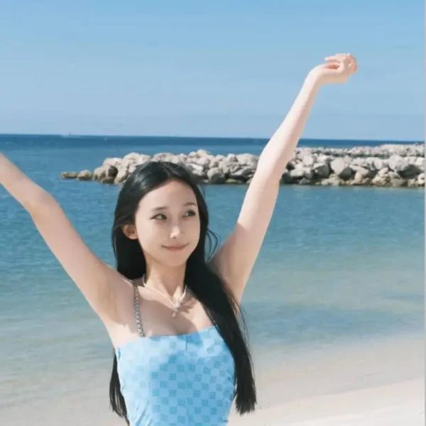 温哥华高端包养女Briella