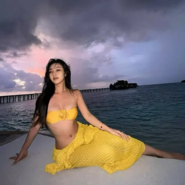 洛杉矶高端极品女Ryleigh