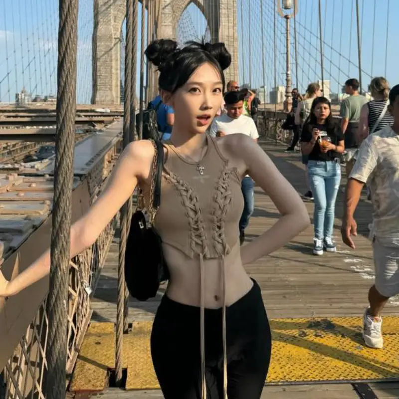 温哥华高端外围女Briella