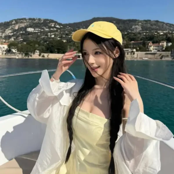 旧金山高端伴游女Willow