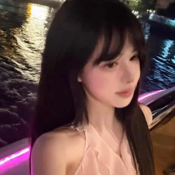 芝加哥高端伴游女Icelyn