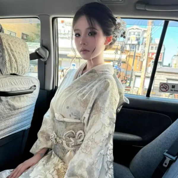 拉斯维加斯高端约炮女Royalty