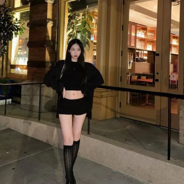 温哥华高端约炮女Briella