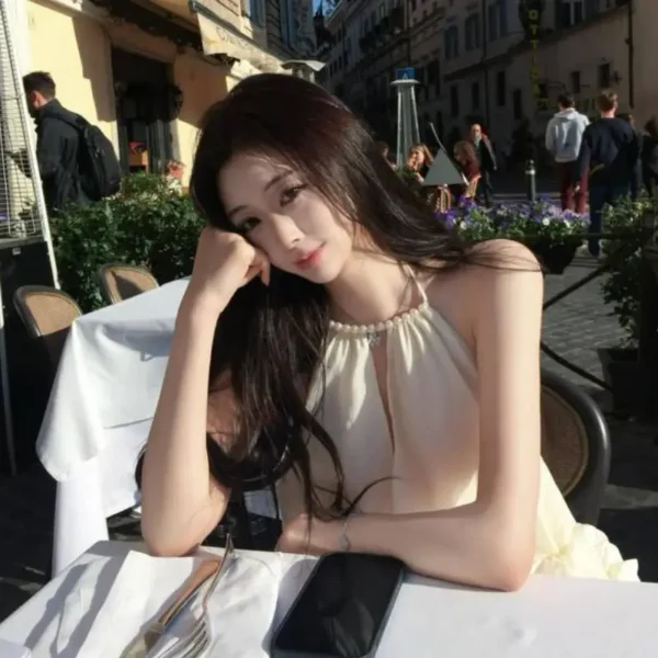 温哥华玉女外围Emilia