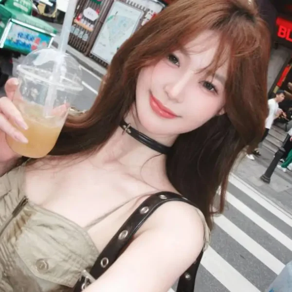 休斯顿高端包养女Celine