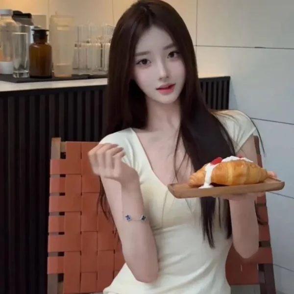 圣地亚哥高端约炮女Bailey