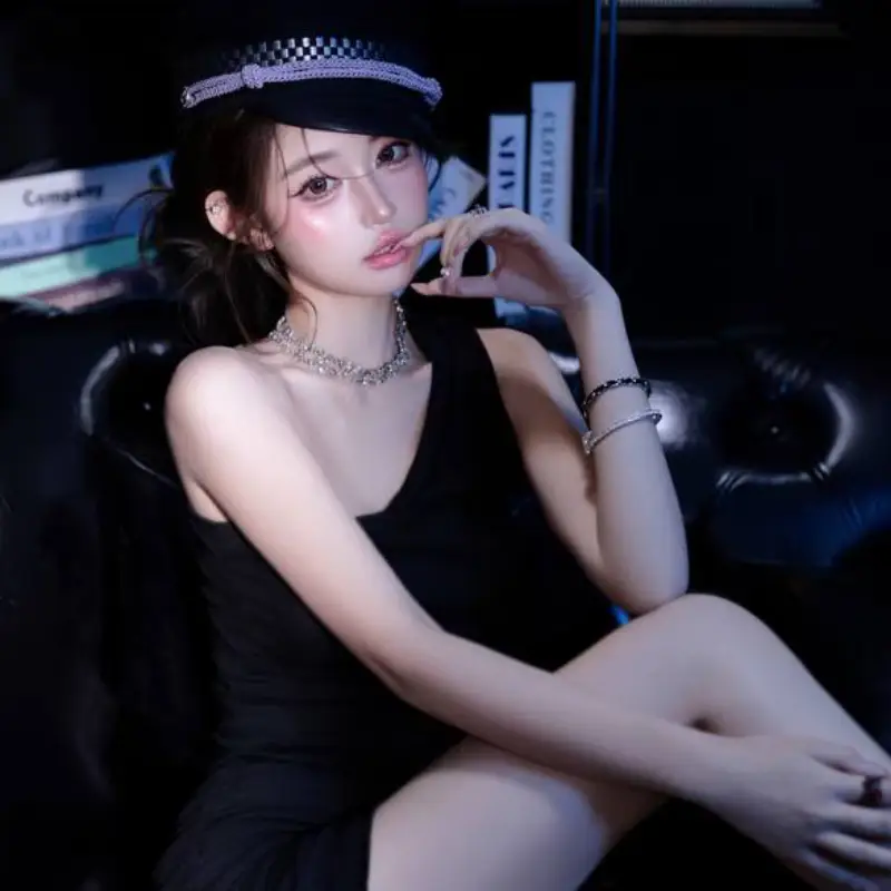 波士顿高端外围女Leslie