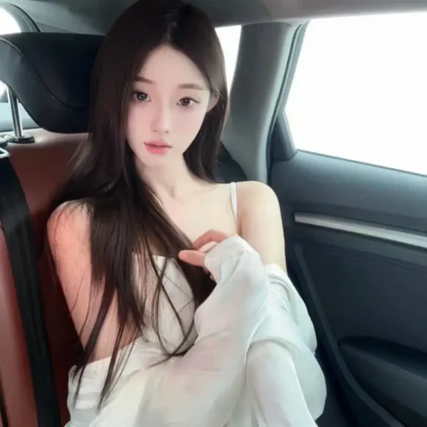 圣地亚哥高端外围女Bailey