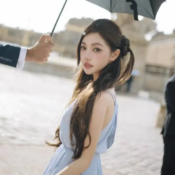 纽约高端陪玩女Lillian
