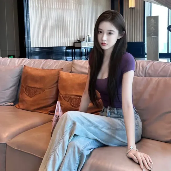 纽约高端陪玩女Ariel