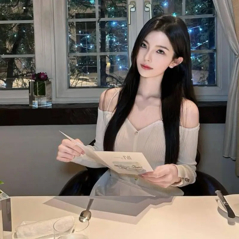 温哥华高端外围女Crystal