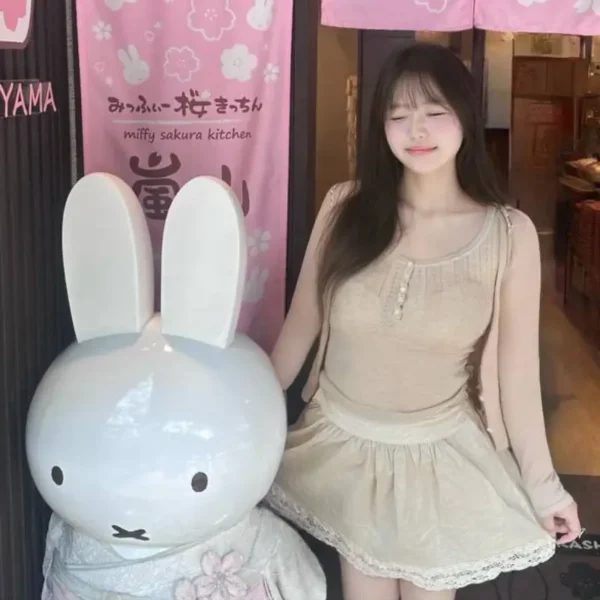 波士顿高端包养女Theodora