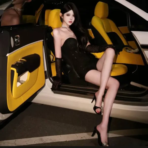 纽约高端陪玩女Victoria