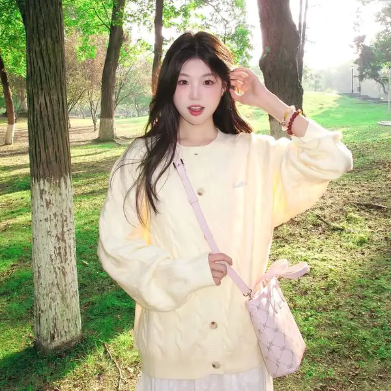 温哥华高端外围女Halcyon