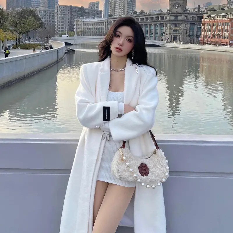 旧金山空姐外围Anouk