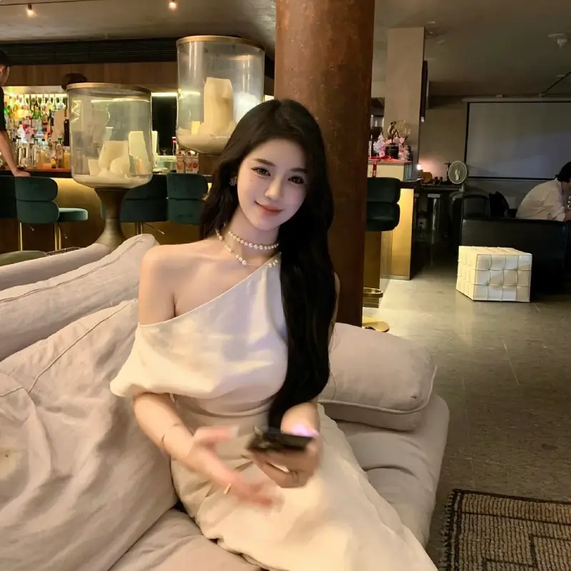 波士顿商务模特Orlaith